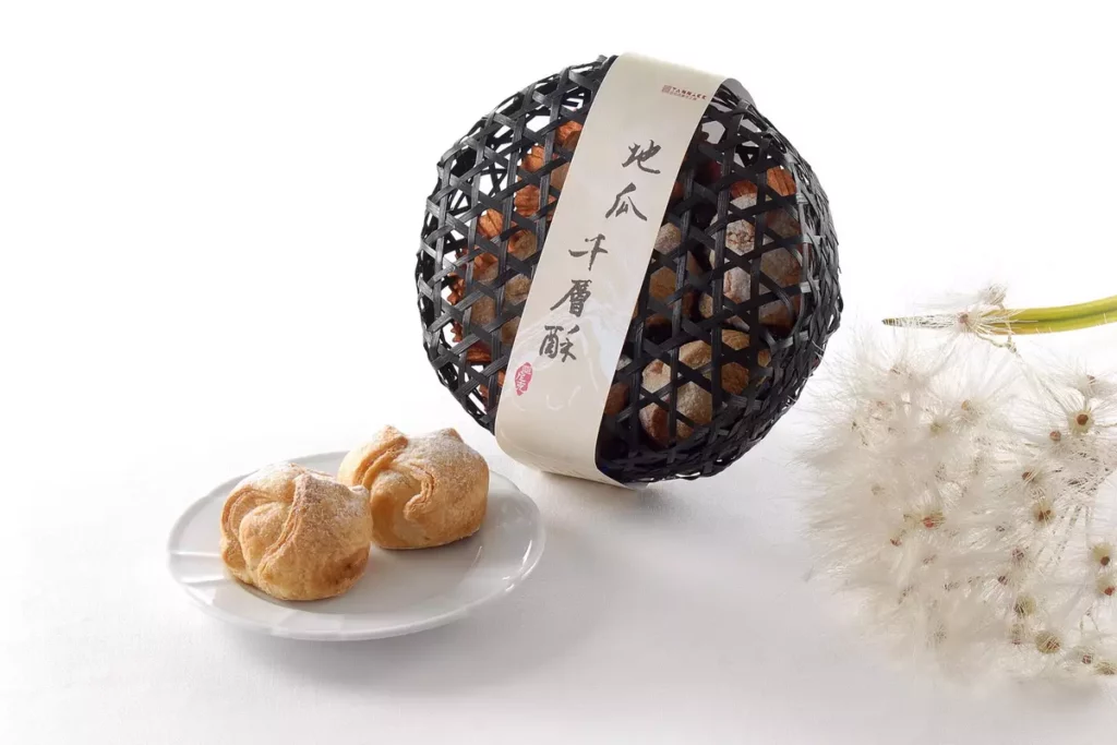 _亞尼克中秋常溫伴手禮推薦:萬里限定地瓜千層酥禮盒,售價315元,2盒優惠588元
