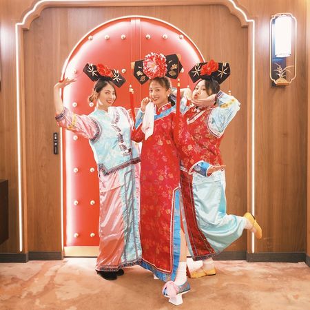 ▲鬼鬼生日辦「還珠格格派對」! 演藝圈好友全扮成格格阿哥狂歡。(圖/翻攝自IG/大文)