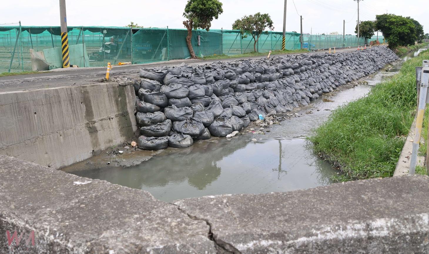 張麗善勘查新庄子大排 籲地方支持5億護岸治理計畫 - https://www.watchmedia01.com