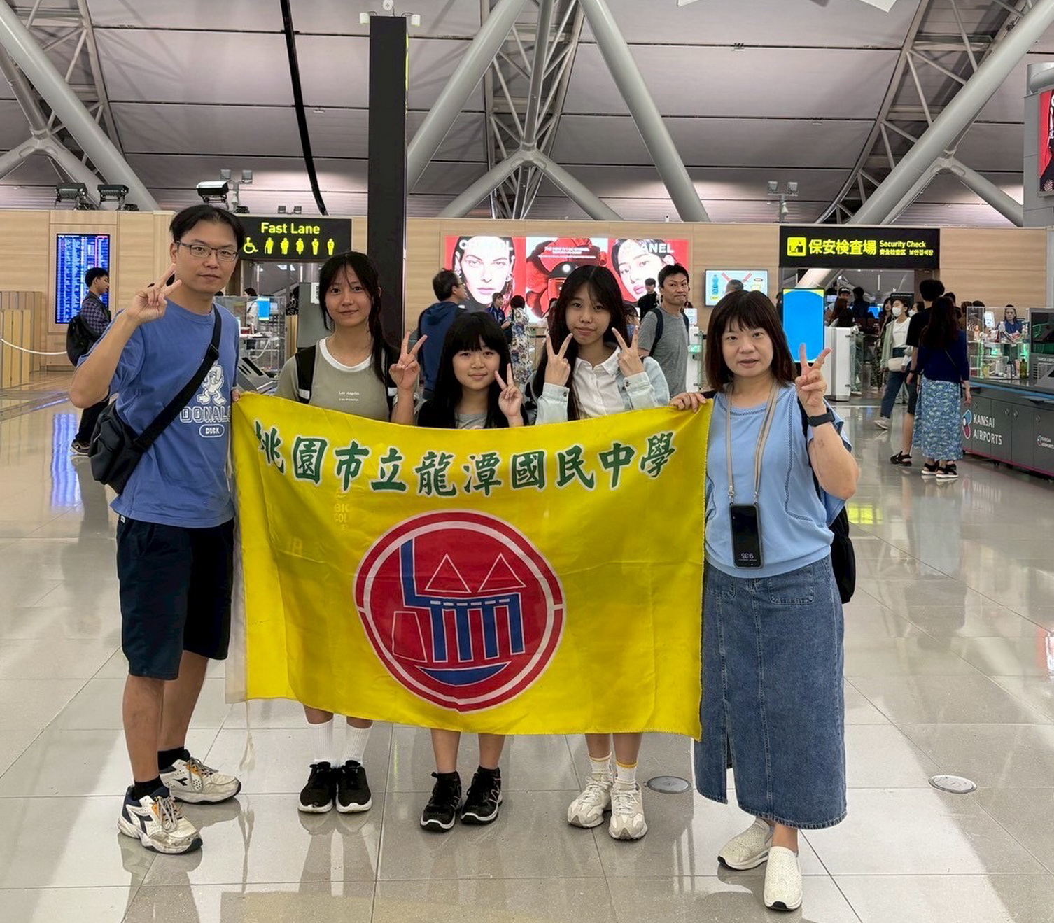 桃園之光!龍潭國中AI發明團隊躍上國際舞台 嬰兒睡姿辨識系統勇奪金牌 - https://www.watchmedia01.com