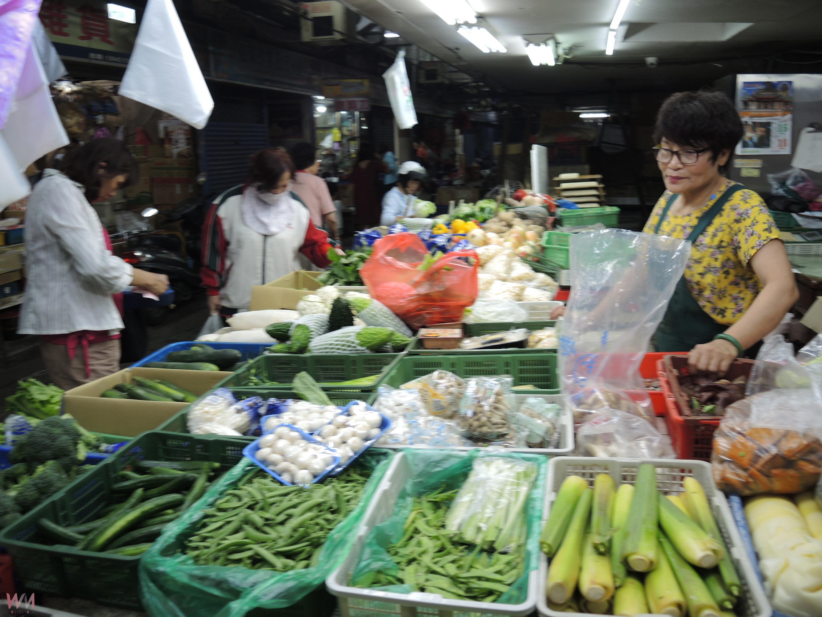 有錢也買不到菜?菜價跳高 高到讓荷包跟颱風一起震動 - https://www.watchmedia01.com