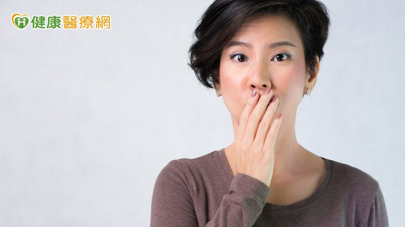 無牙恐成身心功能障礙? 醫師解析全口重建最新選擇