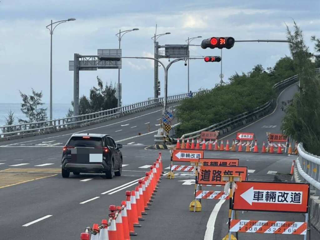 ▲金崙大橋路段預警性封閉。