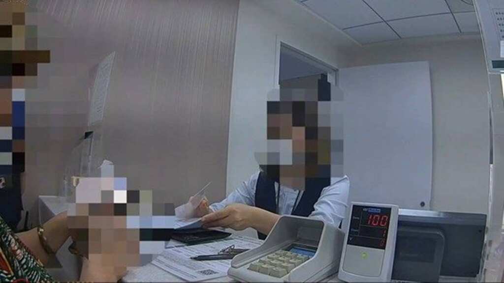 ▲民眾感謝警方及時攔阻。