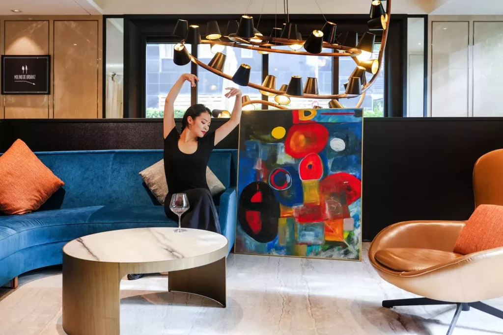 _薛喻鮮 ╳ 慕舍酒店「MVSA繆思系列」畫作暨攝影個展—Lobby作品《鮮 • 鮮異想》