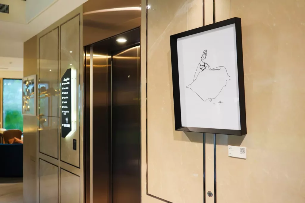 _薛喻鮮 ╳ 慕舍酒店「MVSA繆思系列」畫作暨攝影個展—Lobby作品《鮮 • 舞》刺繡