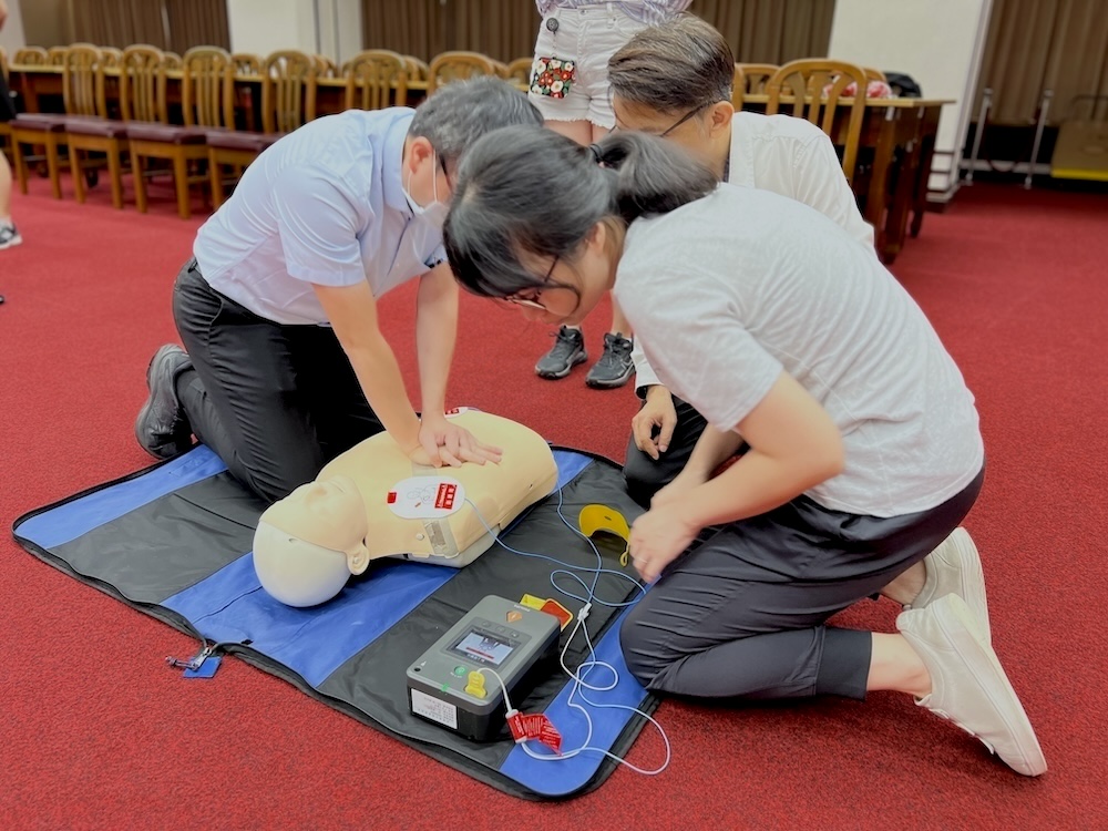 【有影】立法院急救訓練十年上千人受訓 CPR+AED+緊急止血術提升防災韌性 252 cnews124250813a03
