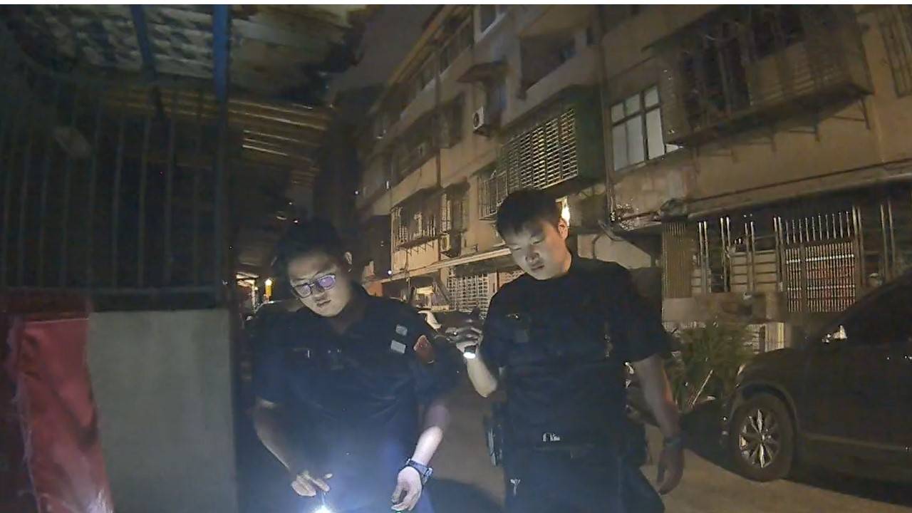 躲警攔查誤闖無尾巷 男子丟包毒品仍遭逮 2262102 0