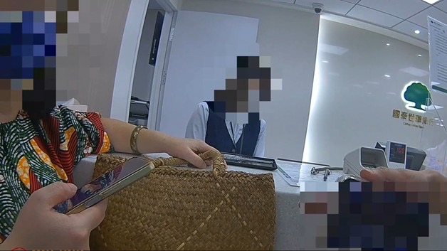 警方經被害人同意查看其LINE聊天紀錄。(圖/記者薛秀蓮 翻攝)