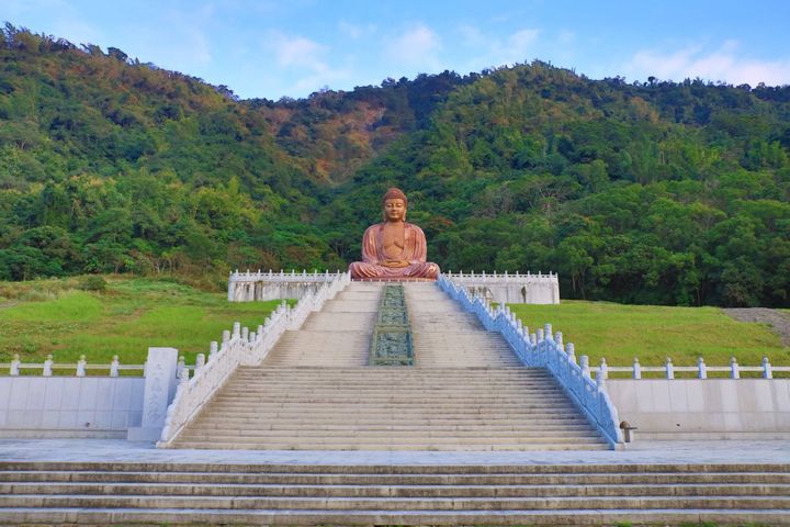佛光山國際青年佛學夏令營「六龜公益之旅」參訪茂管處新威森林公園
