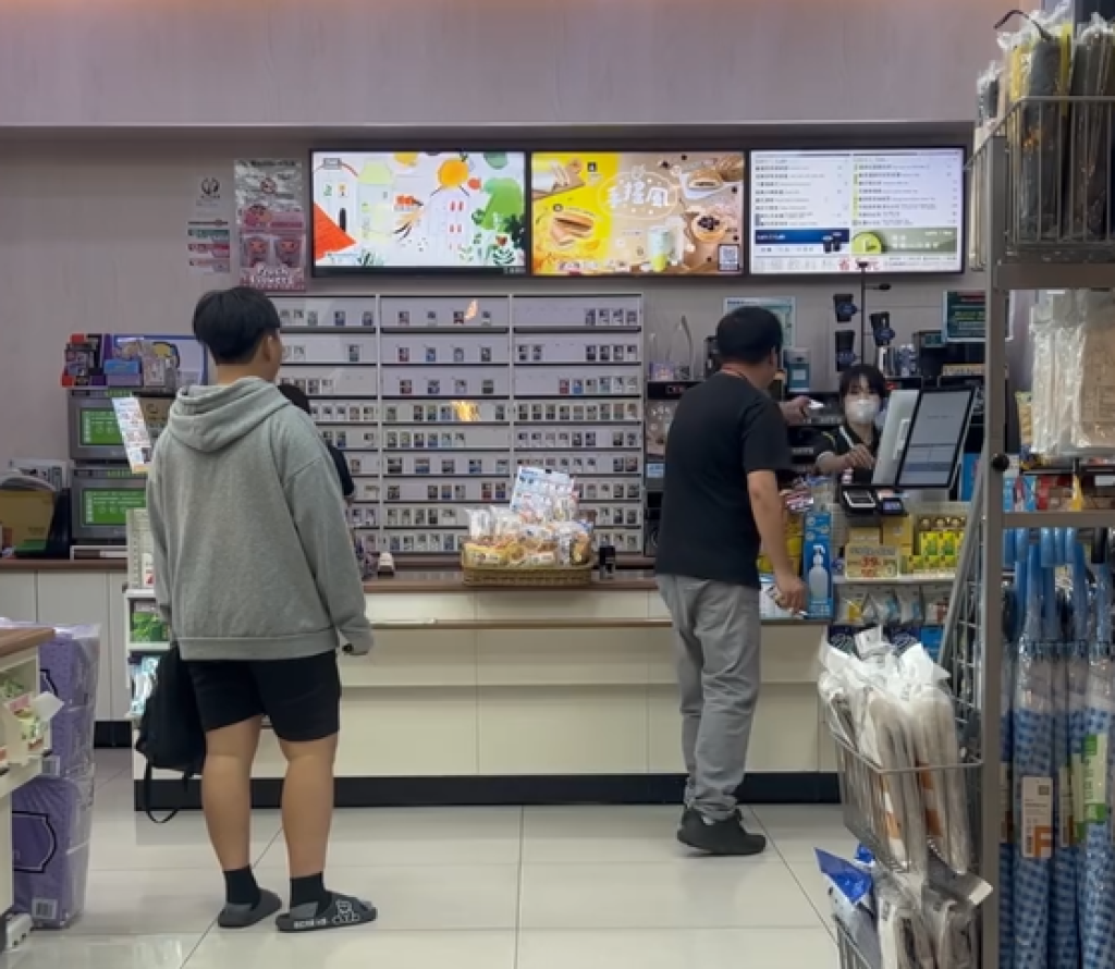 台中恐佈運將!超商內抽菸吐檳榔 還嗆店員「你知不知道我可以殺死你」