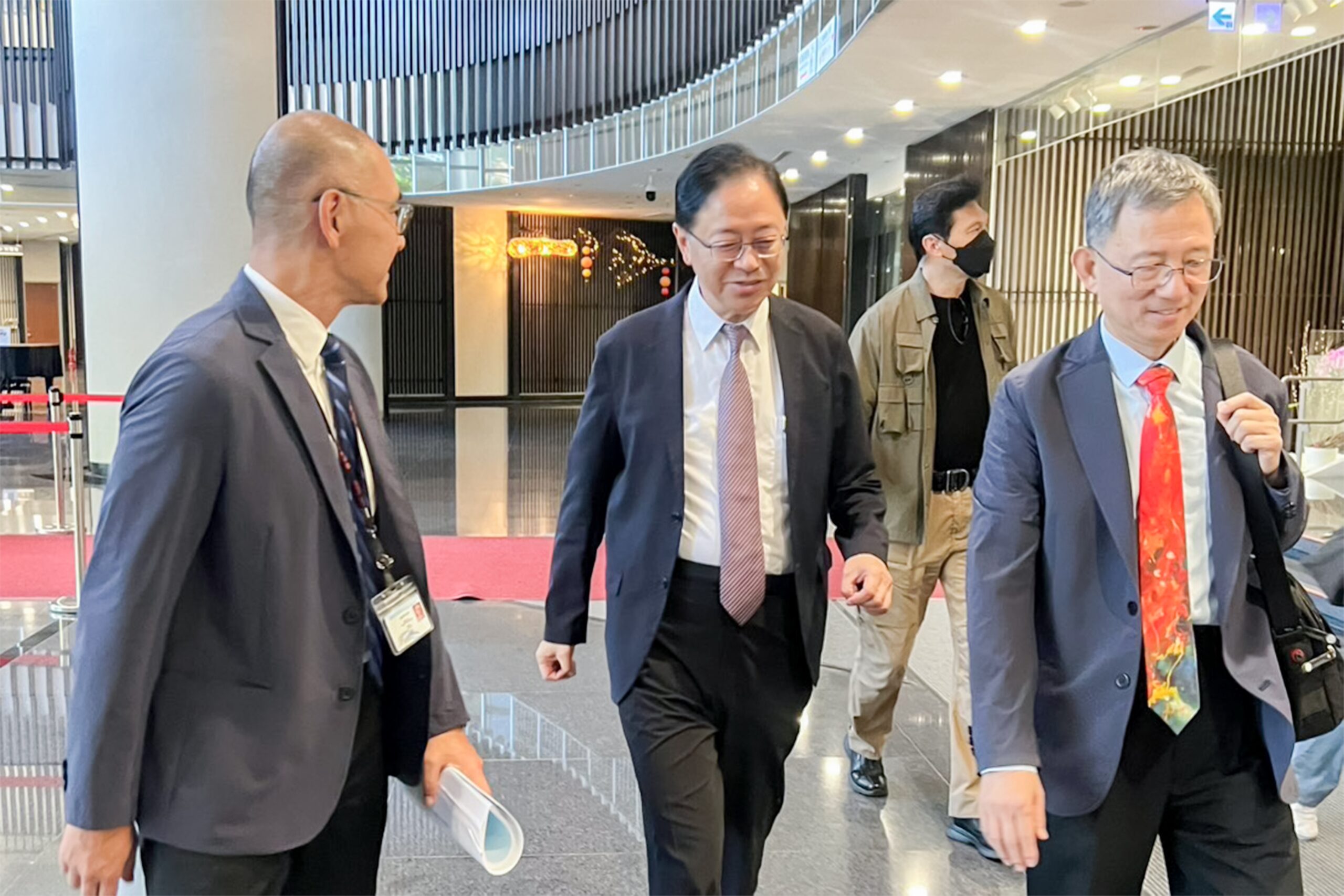 張善政向中央爭取自建自營桃園市立醫院 滿足地方醫療需求 hw656gh scaled