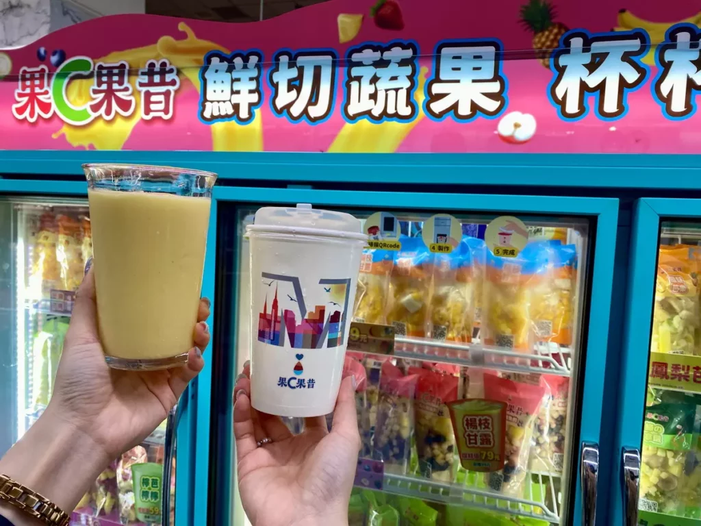 萊爾富果C果昔新口味「楊枝甘露」,也同步推出新杯裝。