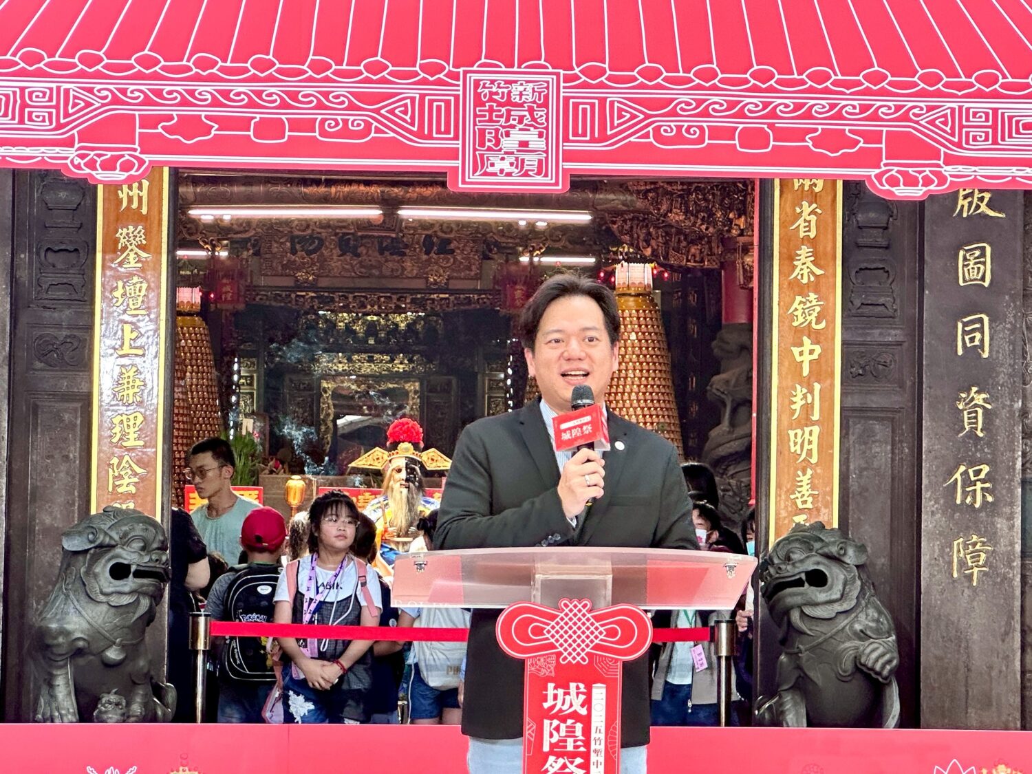 新竹市長邱臣遠於行前記者會致詞,邀請市民與遊客共襄盛舉竹塹中元城隍祭。(圖/記者林照東攝)