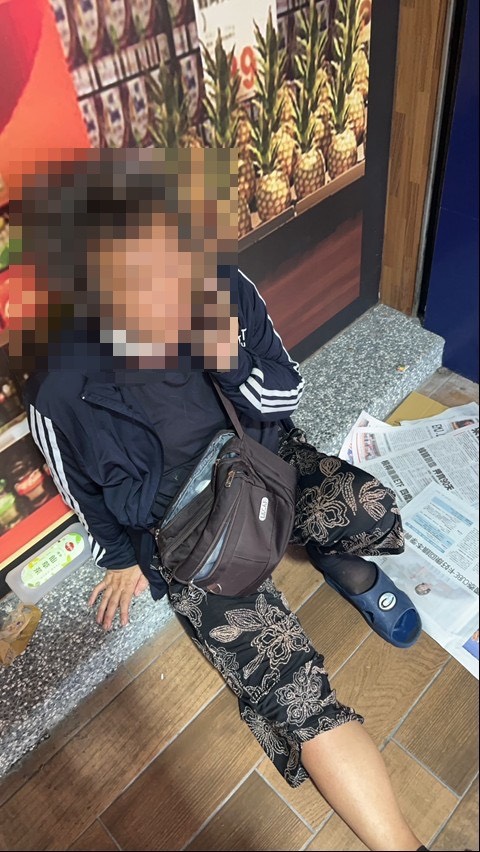 高雄一名婦人北上迷途,北投分局光明派所獲報後立即協尋,不出30分鐘即尋獲婦人。(圖/記者薛秀蓮 翻攝)