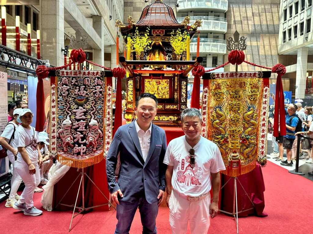▲景福宮開漳聖王神轎首度進駐臺北車站。