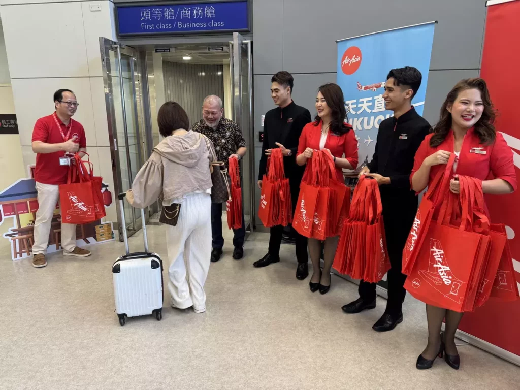 AirAsia台北福岡正式首航推出開航