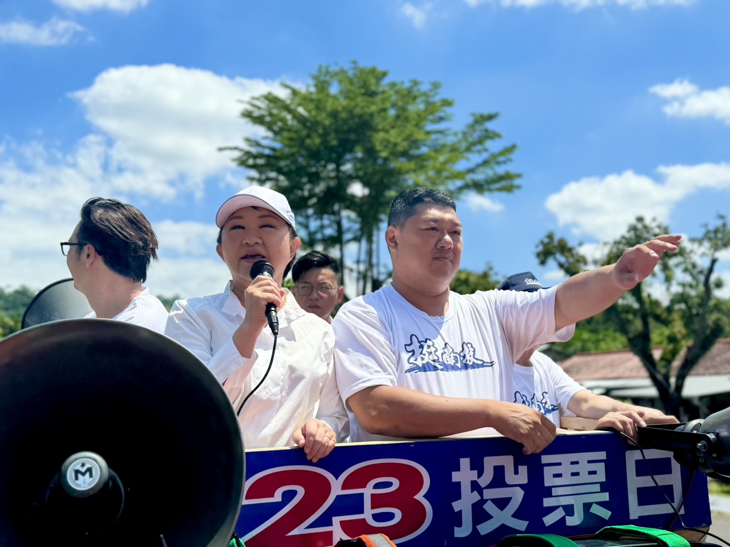 盧秀燕讚游顥最認真立委 籲鄉親支持挺過823 234 盧秀燕讚游顥最認真立委 籲鄉親支持挺過823 233