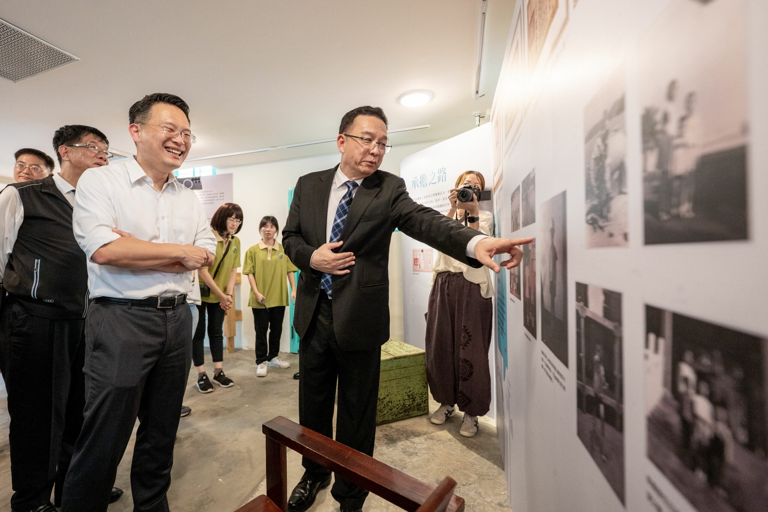 憲光二村文化特展登場 蘇俊賓:傳承憲兵精神與榮耀 c0f143f4 3718 47df b14b 1ddaa9908b78 scaled