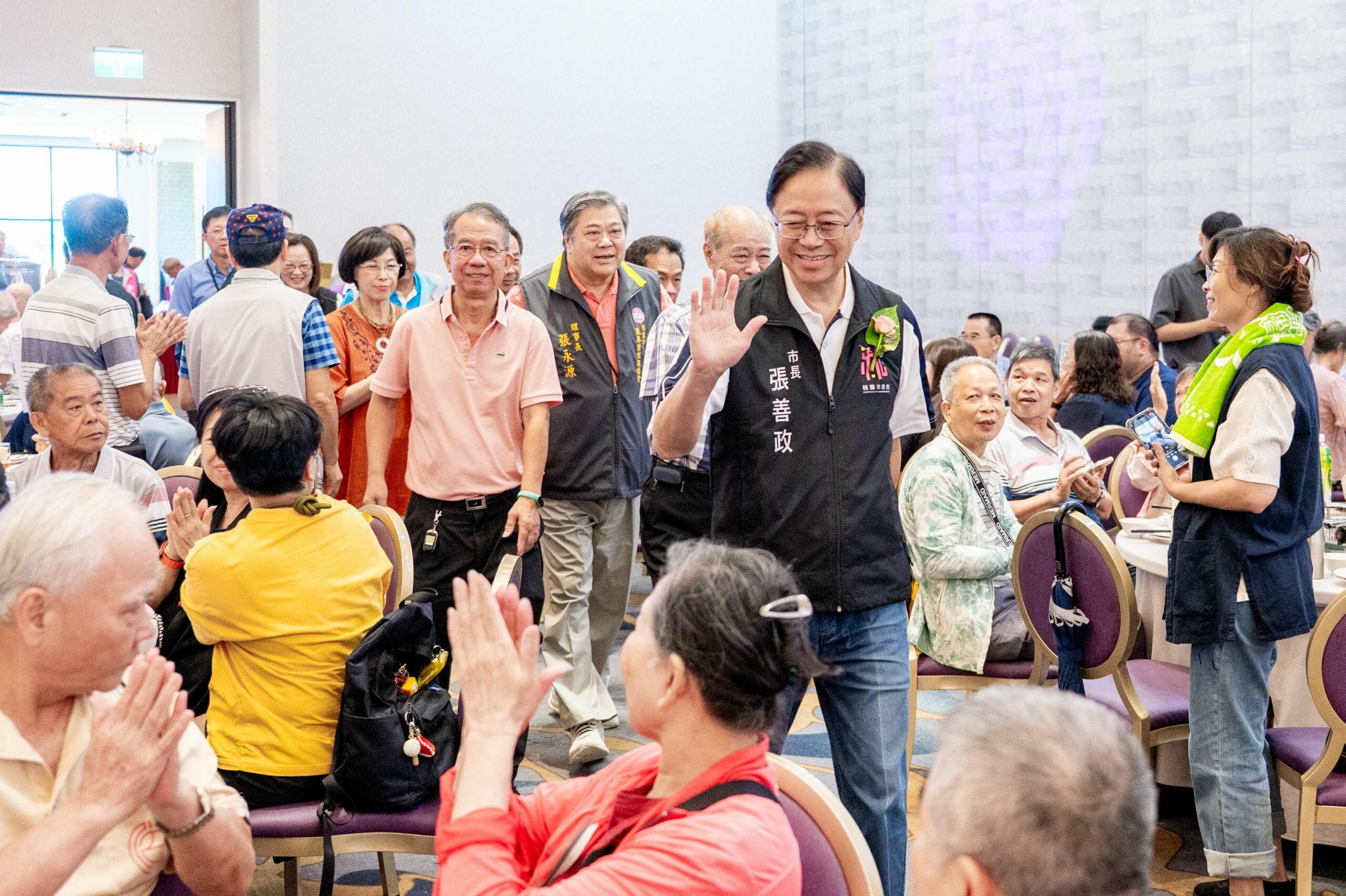 張善政出席中壢張廖簡宗親會 攜手推動公益與建設 90d825f2 8c3e 4f2f 8b7e 8738fa0f01d6 scaled