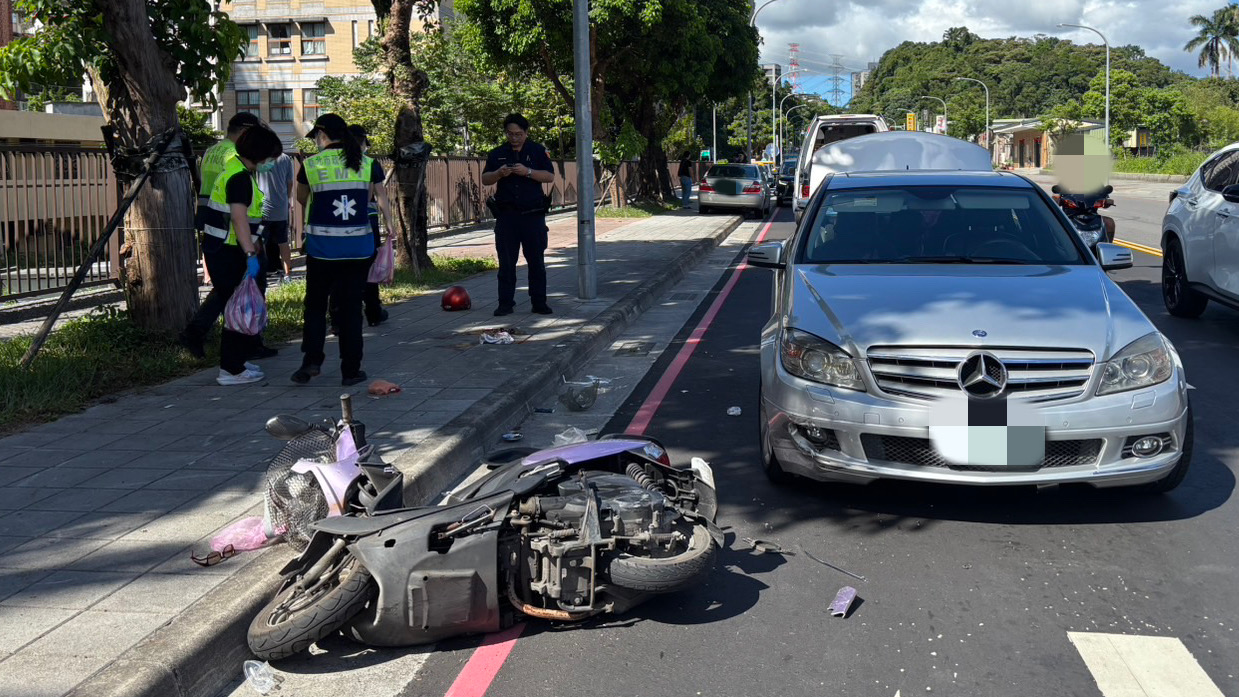 ▲汐止死亡車禍。(翻攝畫面)