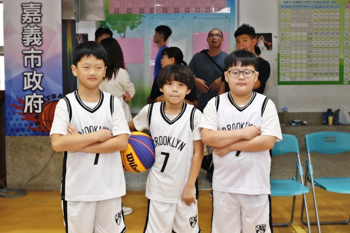 嘉義市慶祝建城320+1 鼓勵青少年「耍球不耍狠、尬球不尬車」 青少年親子三對三暨校際籃球錦標賽