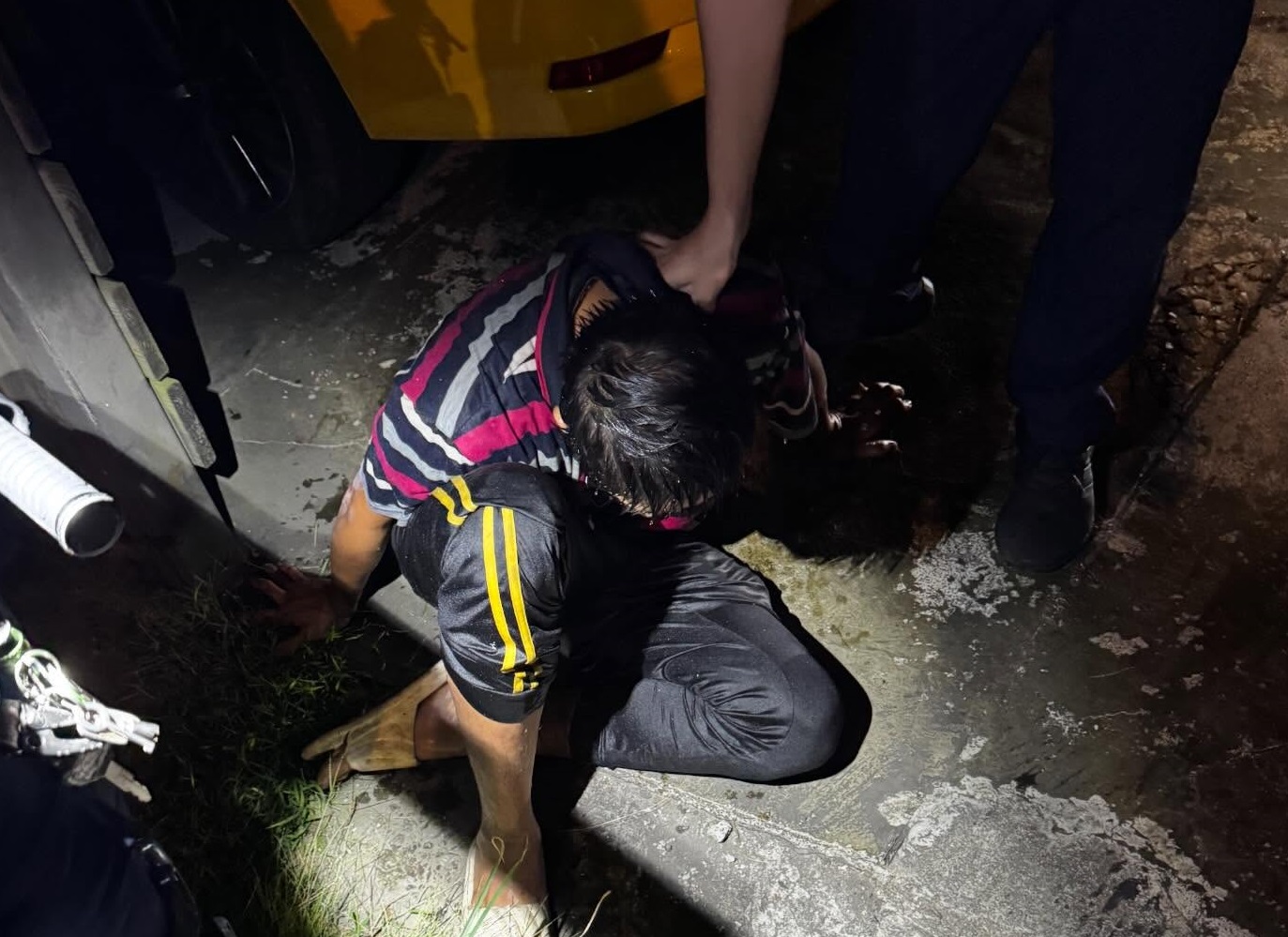 可疑男子防火巷徘徊 疑涉竊案心虛落跑卻摔傷 532046412 17916623034119978 6801049050746945022 n