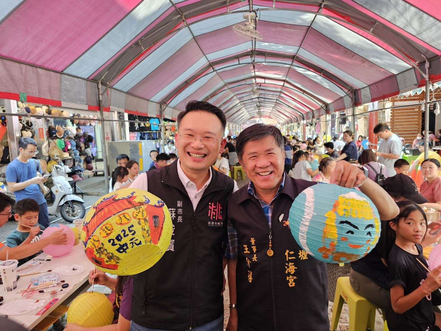 中壢仁海宮慶祝建宮200周年 親子彩繪水燈傳承傳統文化 5cecce31 19a8 47b4 ab9e 53d8e106ea47