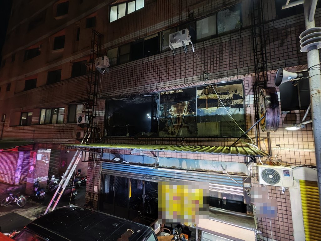 高雄3死惡火!主委怒控「多次向市府檢舉無下文」 工務局:將依法加速拆除