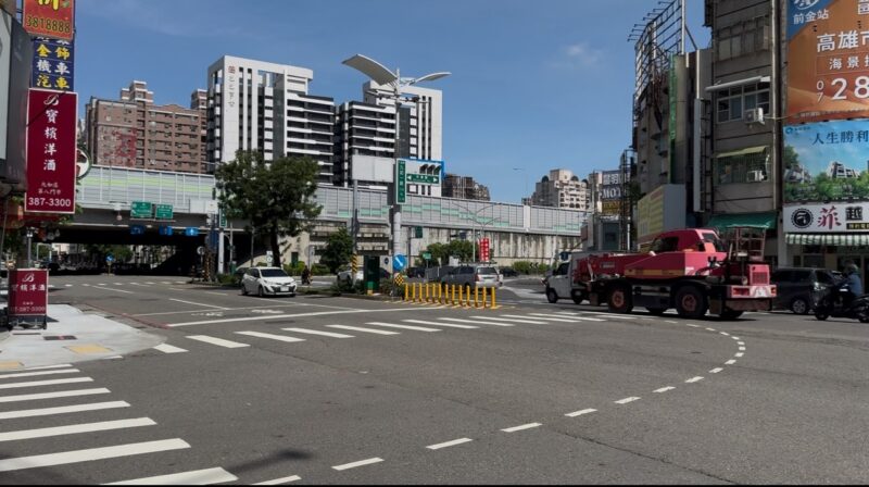 交通節點變成紅單陷阱？許智傑：要求通盤重點路段增加路牌