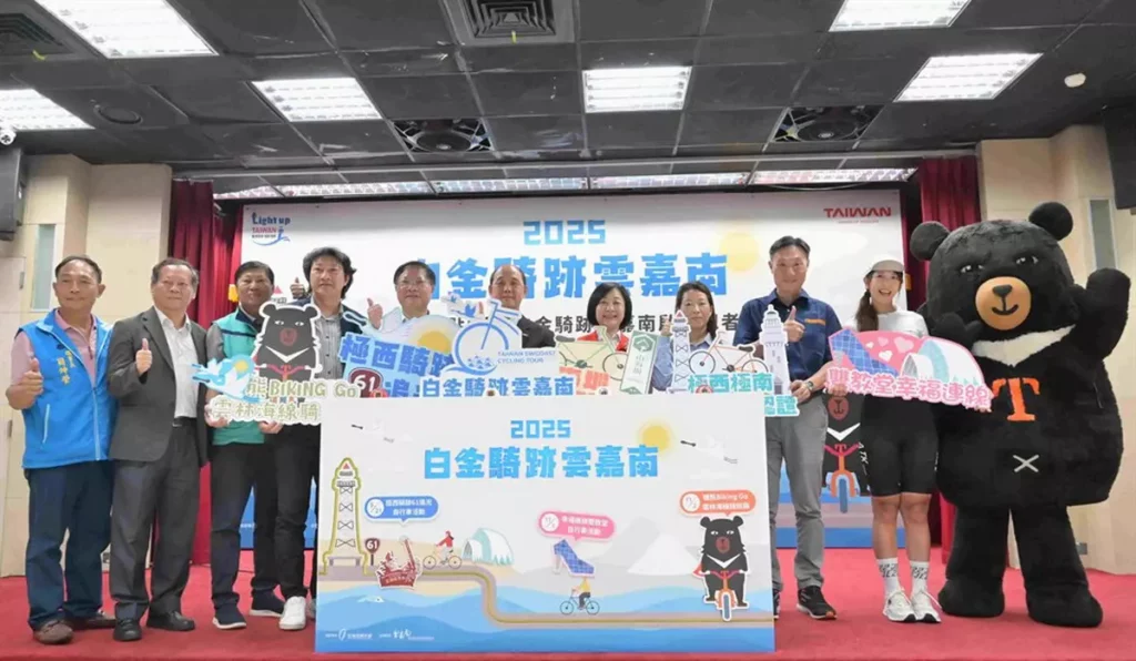 大合照(交通部觀光署雲嘉南濱海國家風景區管理處提供)