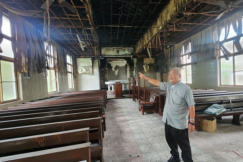 【台灣驅魔人2-2】68年教堂付之一炬募款重建 神父鄭文宏念玫瑰經求天主垂憐 208 【台灣驅魔人2-2】68年教堂付之一炬募款重建 神父鄭文宏念玫瑰經求天主垂憐 207