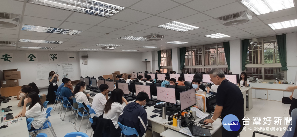 桃園市教育局攜手國立陽明交大 跨域培育AI人才
