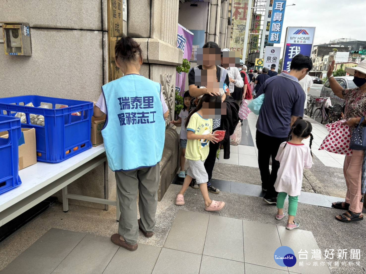 目前桃園已有79處食享冰箱據點,展現桃園公益能量持續擴大。