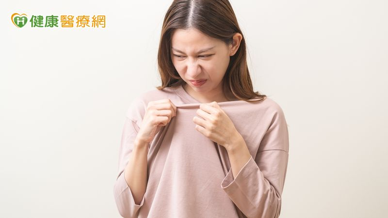 狐臭噴香水沒用! 28歲女外派日本遭排擠只因「氣味不相投」
