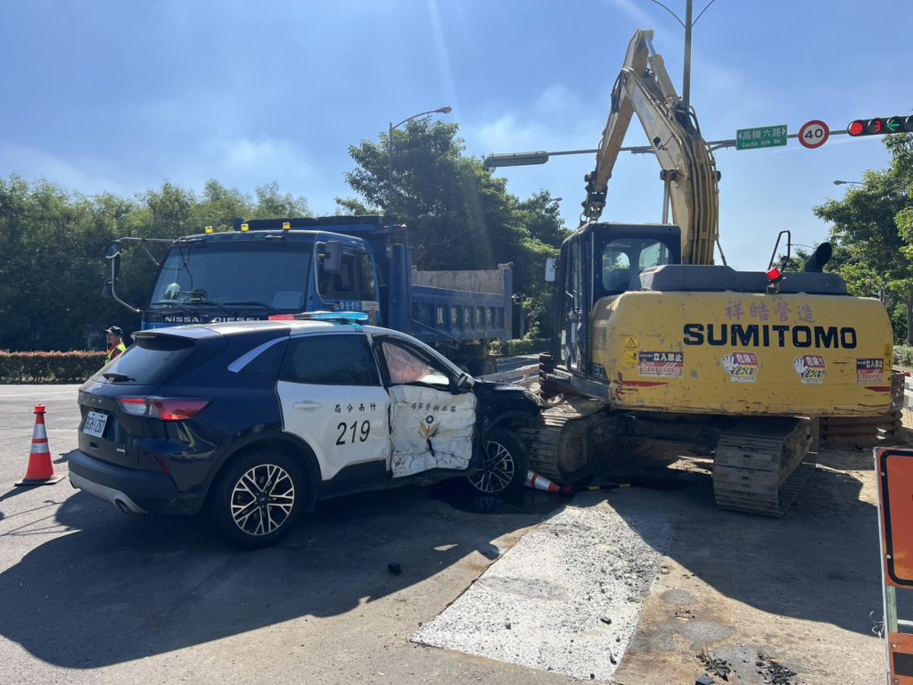 苗栗警車車禍！竹南分局巡邏車與休旅車相撞　-1警員1民眾受傷