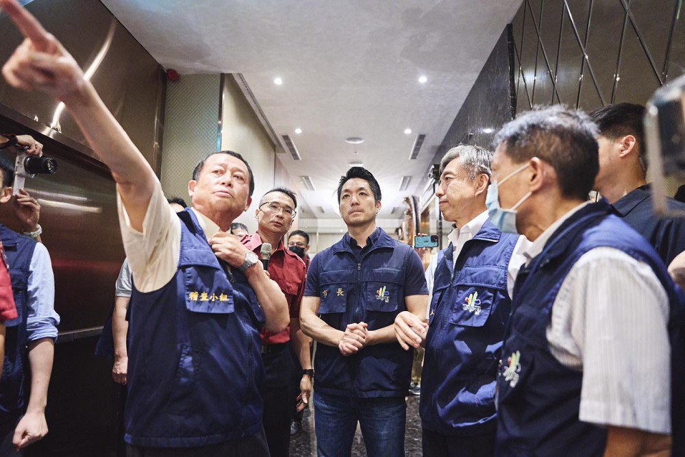 蔣萬安提童子賢組閣引3方隔空駁火 卓榮泰:首都市長言行經常脫離市政 202 蔣萬安提童子賢組閣引3方隔空駁火 卓榮泰:首都市長言行經常脫離市政 201