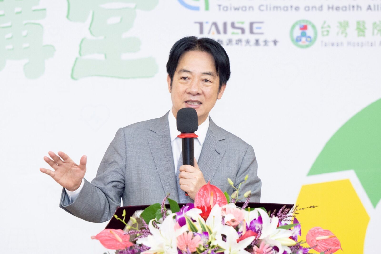489億「健康台灣深耕計畫」啟動 賴清德:智慧醫療價值在普及基層 194 489億「健康台灣深耕計畫」啟動 賴清德:智慧醫療價值在普及基層 193