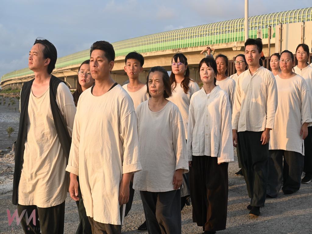 芳苑灘地化身舞台 人劇團攜手柯金源導演與社區民眾聯演藝術劇 - https://www.watchmedia01.com