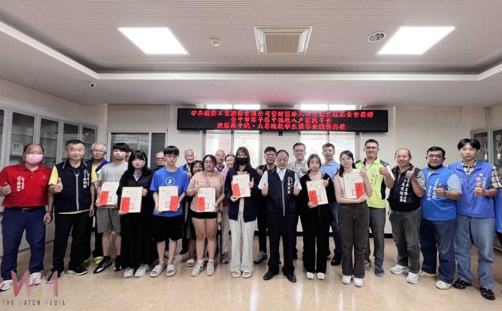 培育英才 矽品與日月光連續13年助學 捐贈獎學金嘉惠368名學子 - https://www.watchmedia01.com