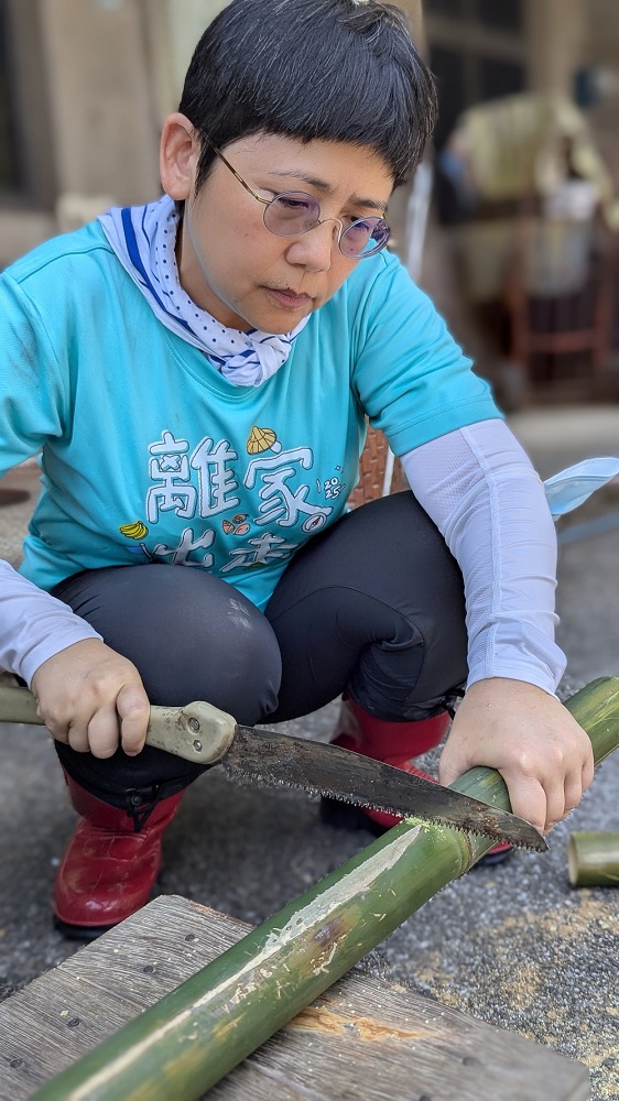 跟著弘道「離家出走」到金山 挖筍、採蓮、泡公共浴室體驗當地生活 - https://www.watchmedia01.com
