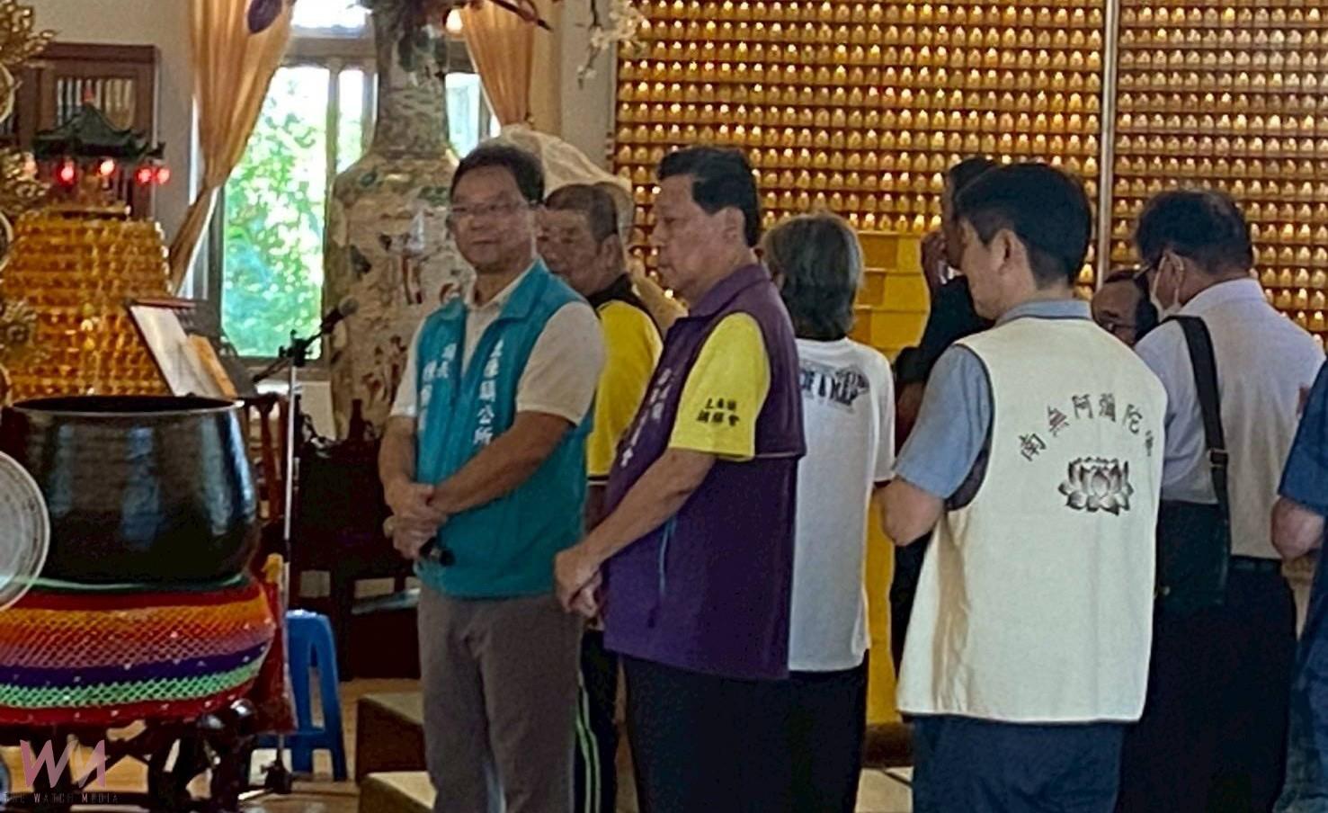 土庫鎮長率108因緣戶遠赴集集 祈福結緣並獲救助金 - https://www.watchmedia01.com