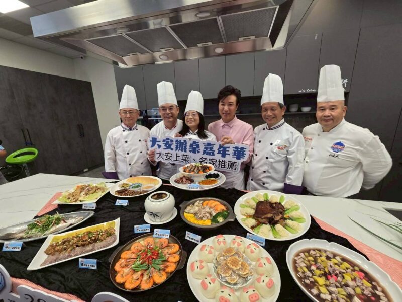 圖文:中市觀旅局匯聚海線美食振興地方觀光 三大名廚預熱糕豐會辦桌嘉年華。