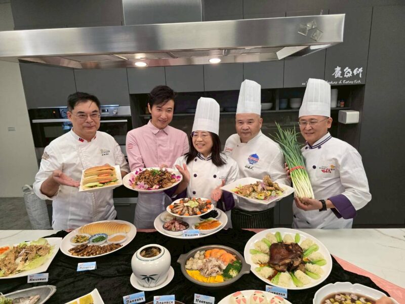 圖文:中市觀旅局匯聚海線美食振興地方觀光 三大名廚預熱糕豐會辦桌嘉年華。