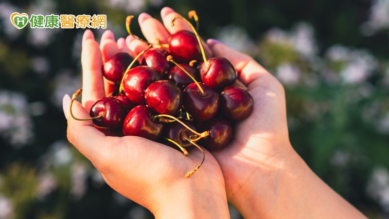有睡眠困擾？吃櫻桃讓褪黑激素作用最佳化　助改善睡眠品質