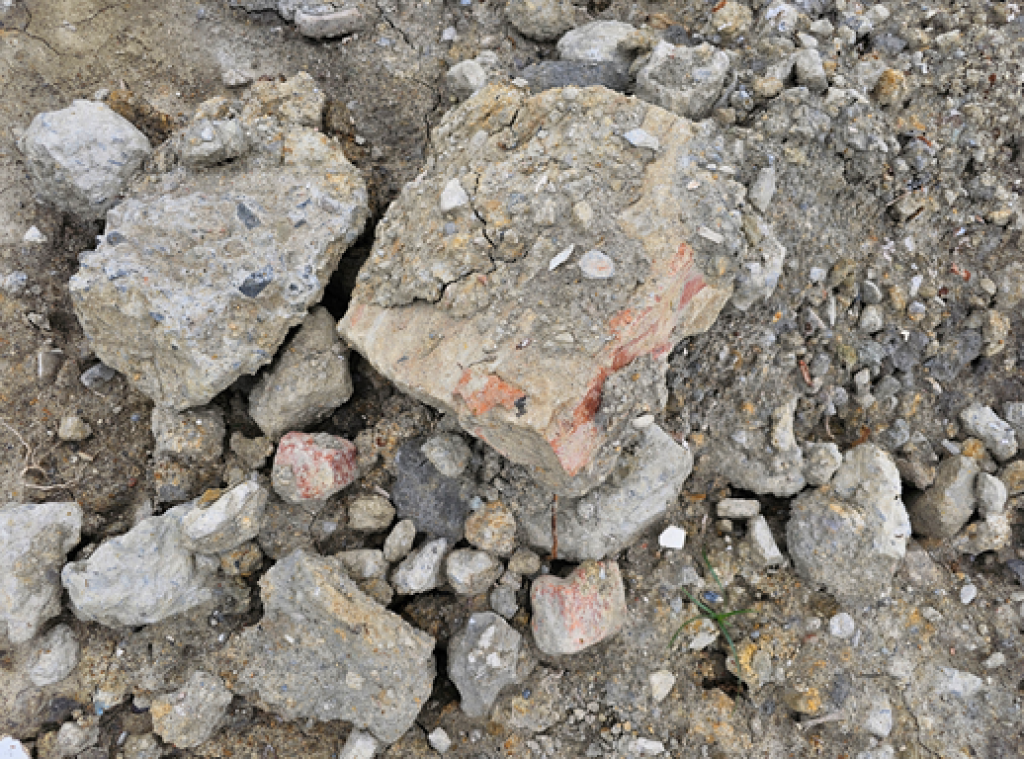 雲林國有林地遭掩埋大量營建廢棄物 雲檢查獲犯罪集團起訴22人