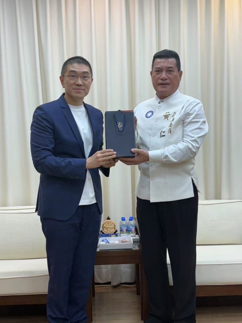 基隆市長謝國樑明確表達,非常感謝黃仁委員等人的努力爭取及支持。(圖/黃仁國會辦公室)