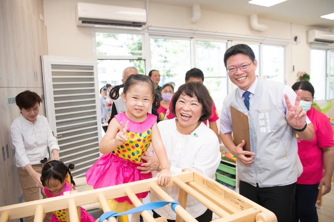 嘉市蘭潭國小「蘭星樓」嶄新啟用 黃敏惠市長:教育扎根 融合自然與啟發學習
