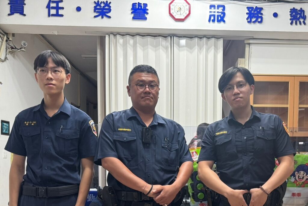 天黑黑雨茫茫  八旬阿嬤迷途忘返  萬華警細心助團圓