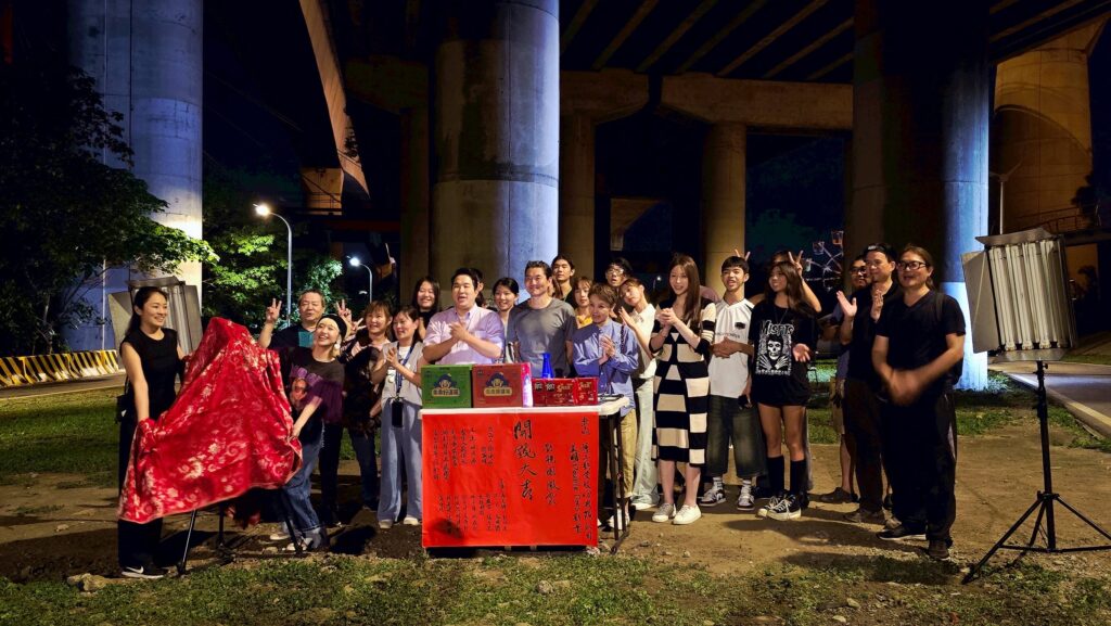 春節大片《影視圈風雲》卡司超狂 跨性別女神可芙首部大銀幕作品扛女主角,尬三金主持人Lulu和千萬網紅奇軒 12 S 220127241